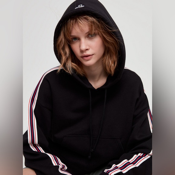 TNA The Iconic Hoodie - Cropped - XS - Off White/Cream - Picture 2 of 11